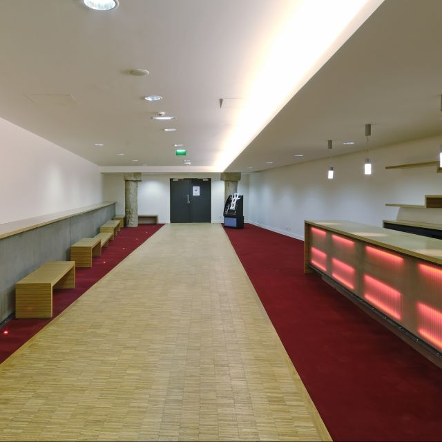 Grande Halle de La Villette Auditorium Boris Vian couloir